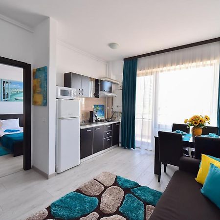 Apartment Summerland Mamaia Bagian luar foto