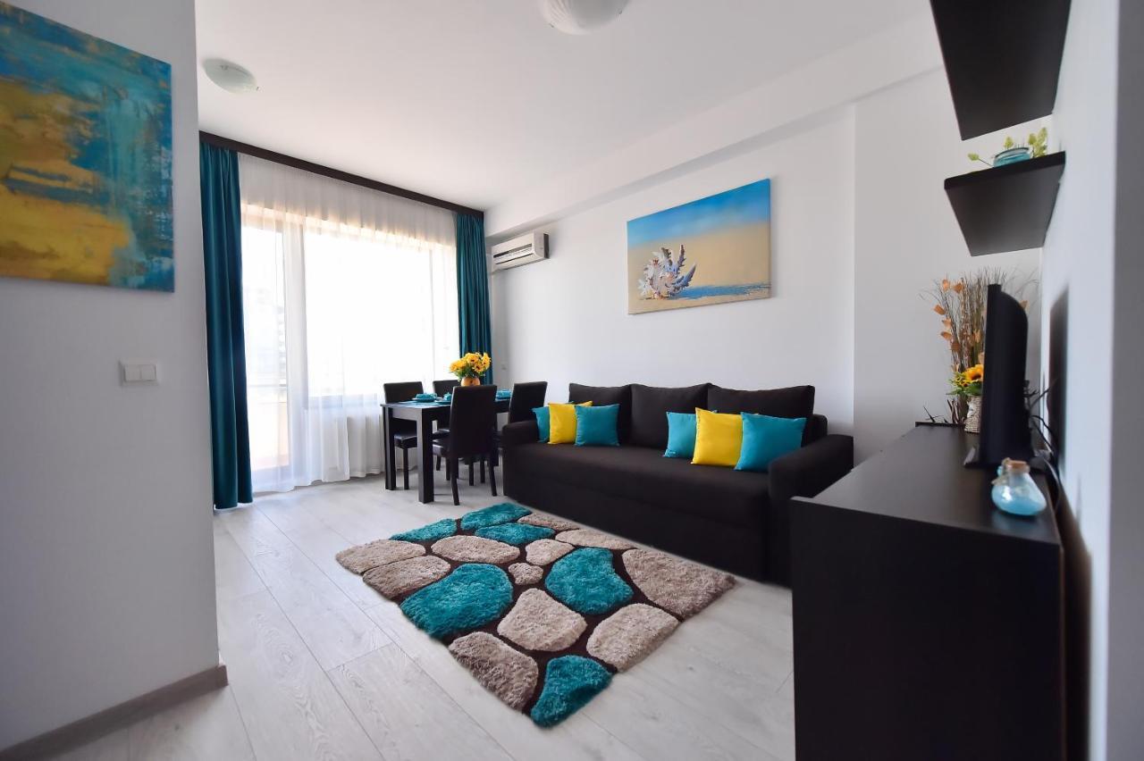 Apartment Summerland Mamaia Bagian luar foto