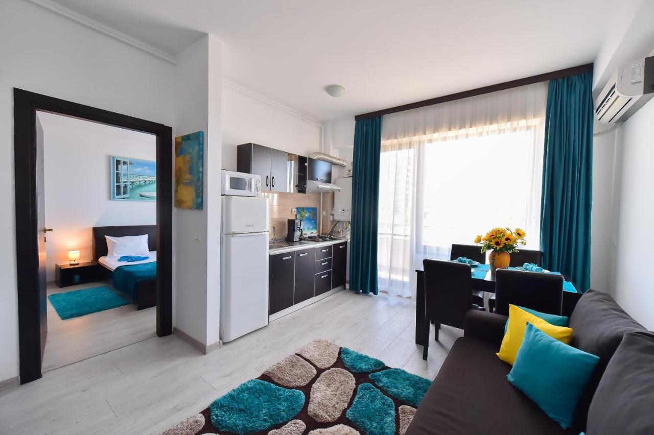 Apartment Summerland Mamaia Bagian luar foto